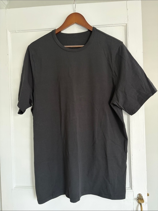 lululemon athletica Other - LULULEMON ATHLETICA Men's Short Sleeve Crew Tee - Black